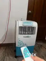 Cooler with remote