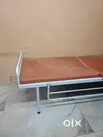 Adjustable hospital bed