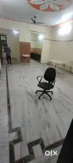 4bhk commercial use semi furnished ground floor main divider road Lko.