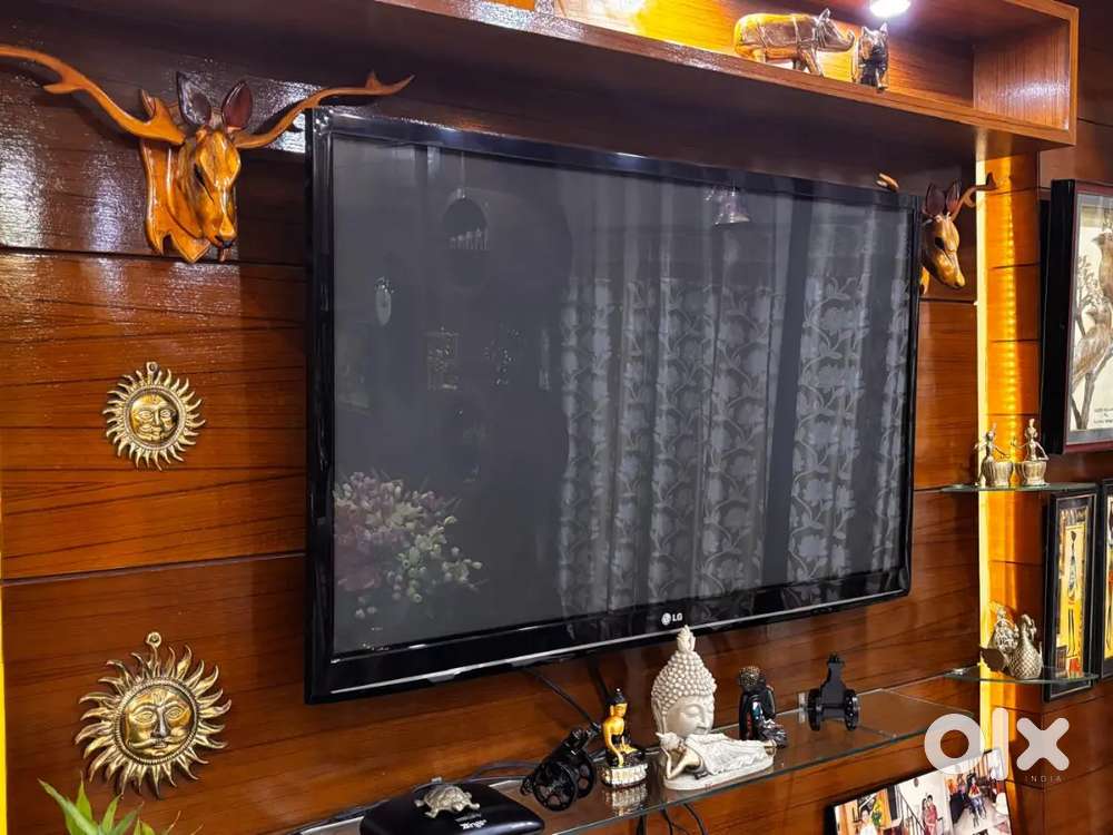 LG Plasma TV- 52 Inch
