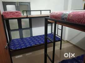 Gents PG/Hostel Daily /monthly near Holyday inn Hotel Chakkaraparambu.