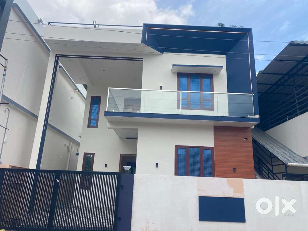 House Rajakamangalam Soorapallam