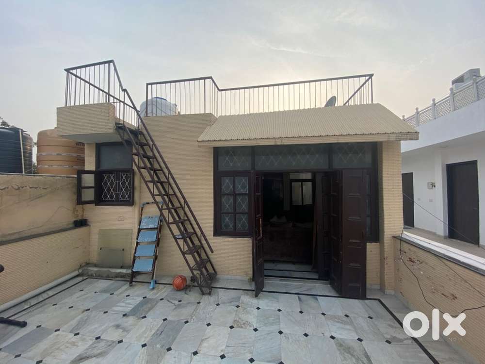 4 BHK , duplex flat, free hold for Sale .