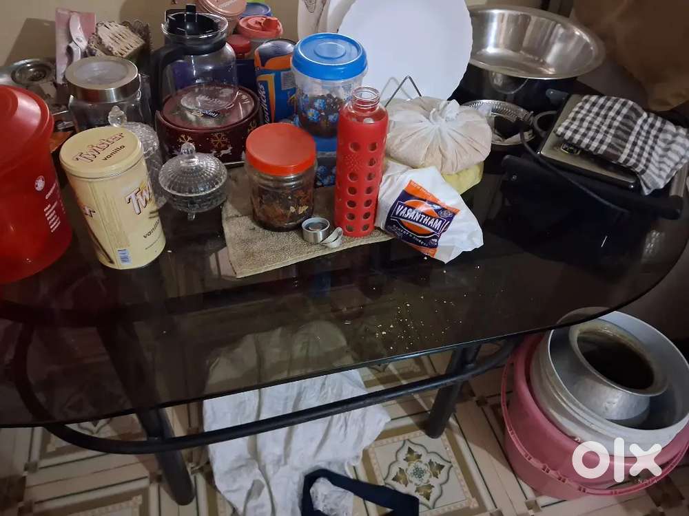 Dining table for sales no damage without chair