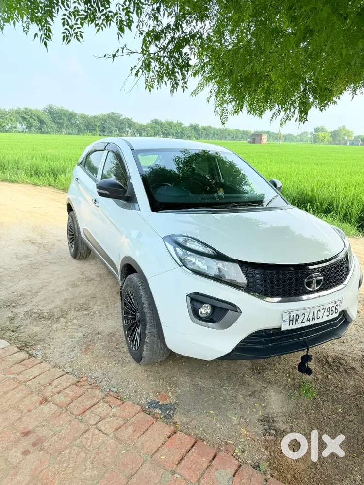 Tata Nexon 20 Petrol Well Maintained