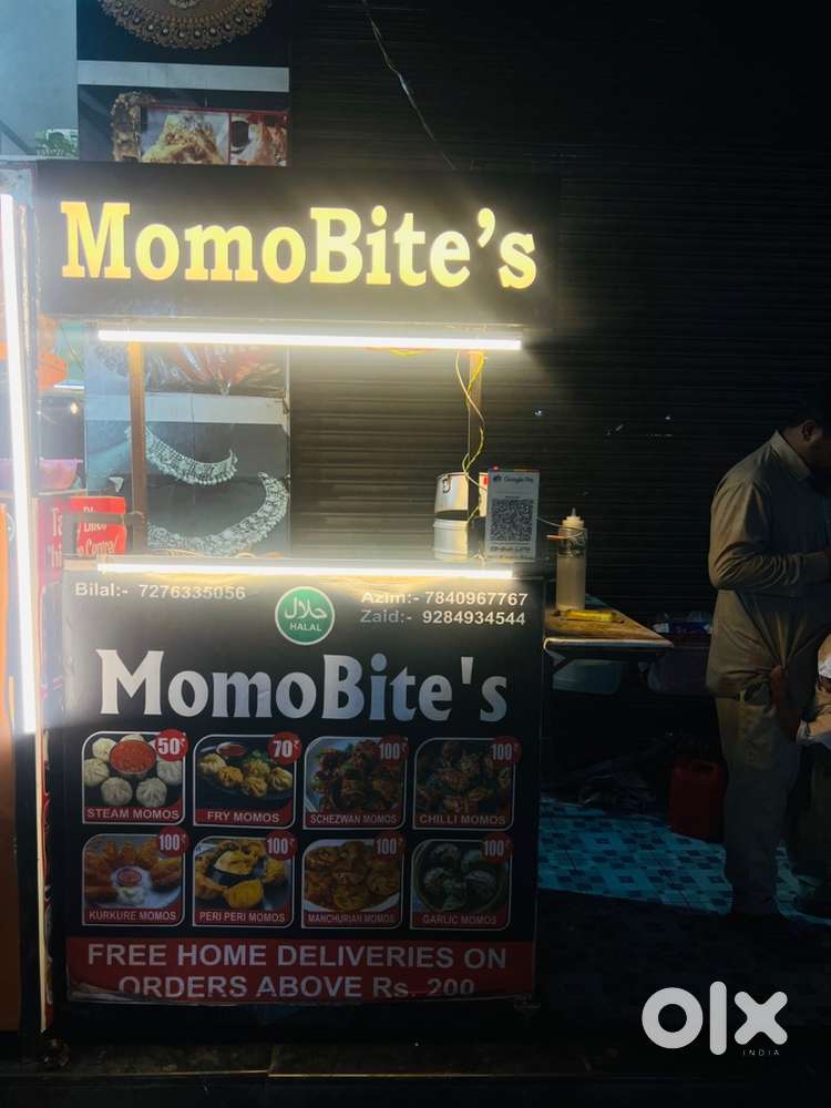 Helper required for Momos Stall