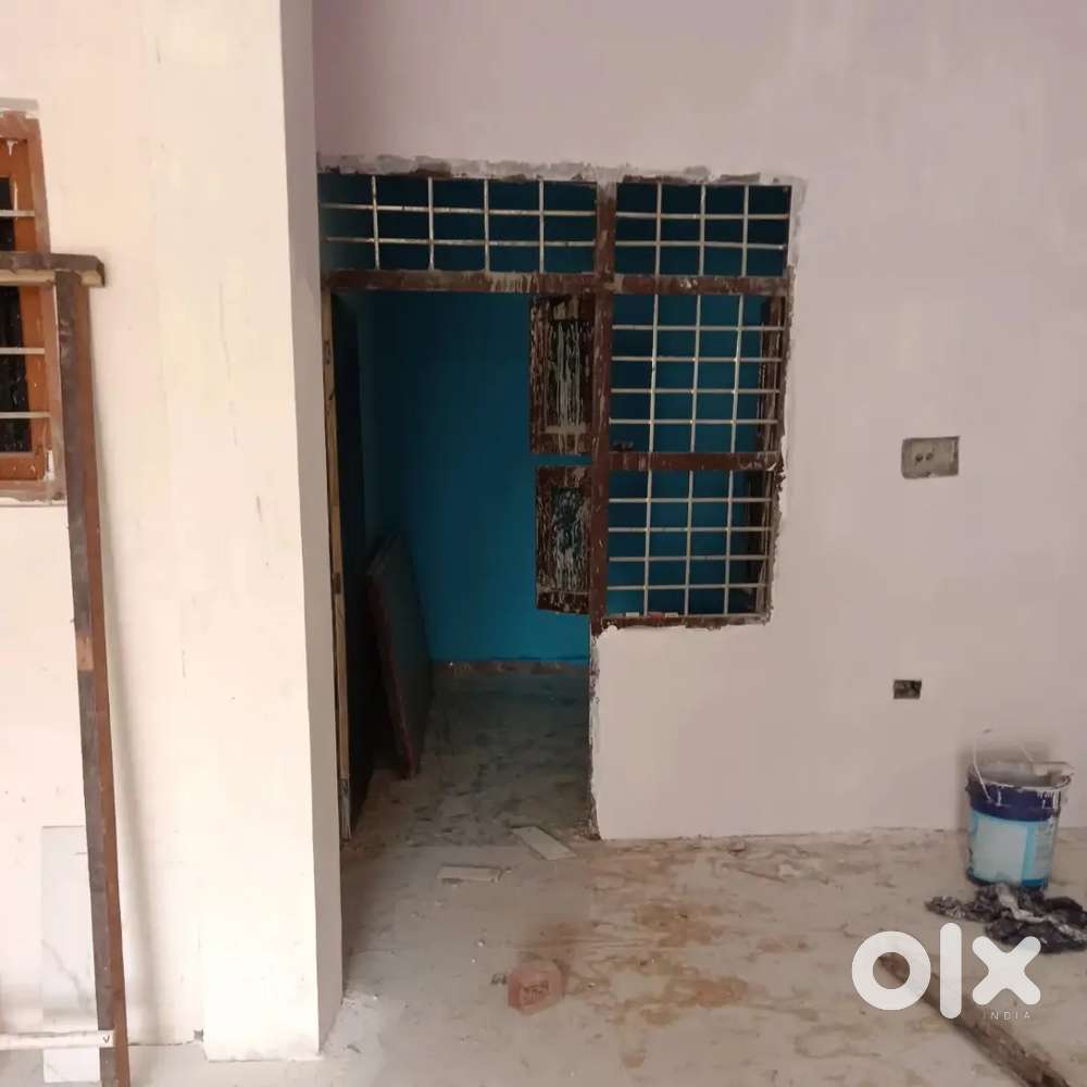 Makan and plot shop kharido