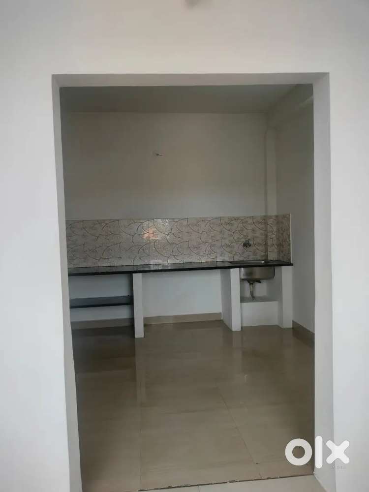 BACHELOR ONLY. RESIDENTIAL HOUSE FOR. RENT