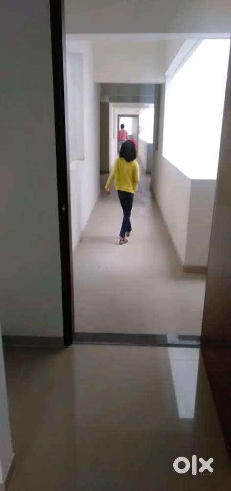 Required 2 girls flatmates