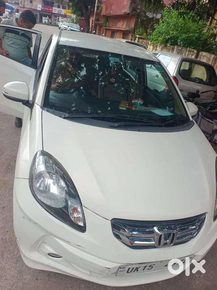 Honda Amaze 2015 Petrol Well Maintained
