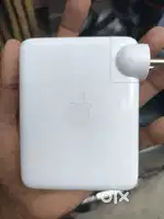 APPLE 140W USB C Adapter