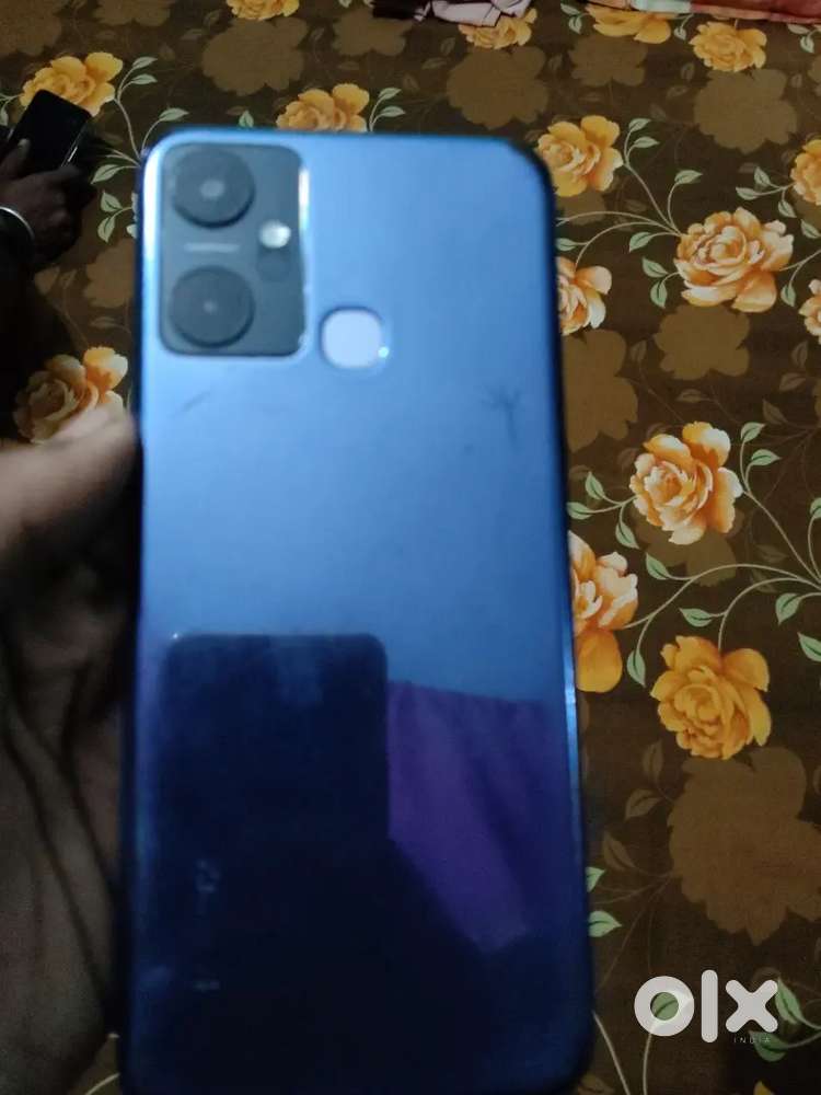 1 hand phone
