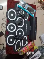 Electronic drum pad set
