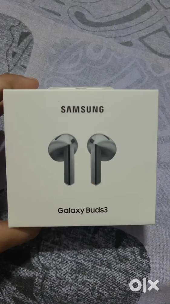 Galaxy ear buds 3