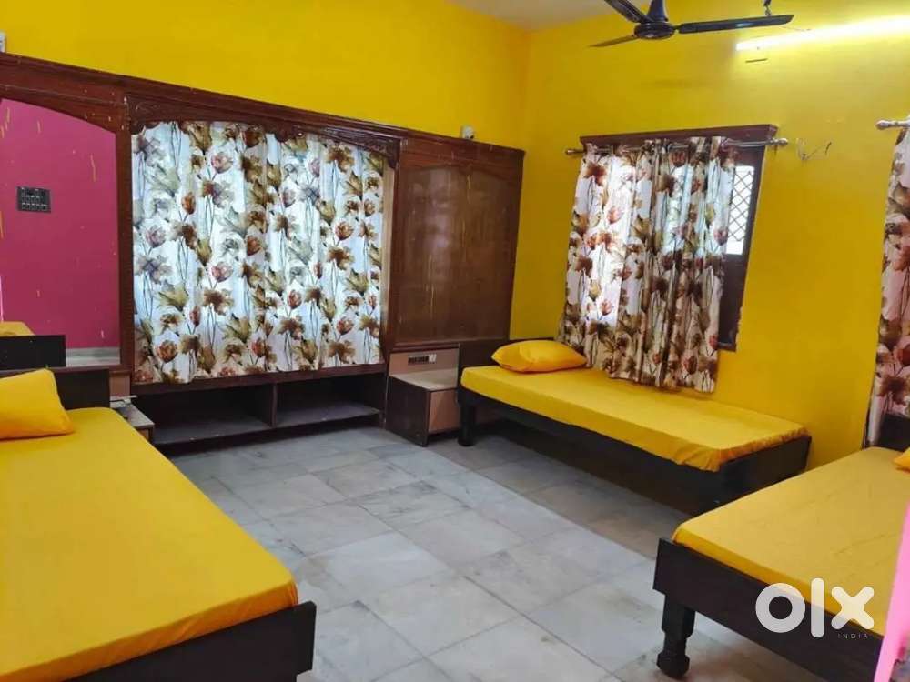3 sharing ac rooms  2 boys required in genda circle baroda high school
