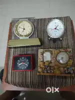 Assorted table clocks Dubai 300 each all 1000
