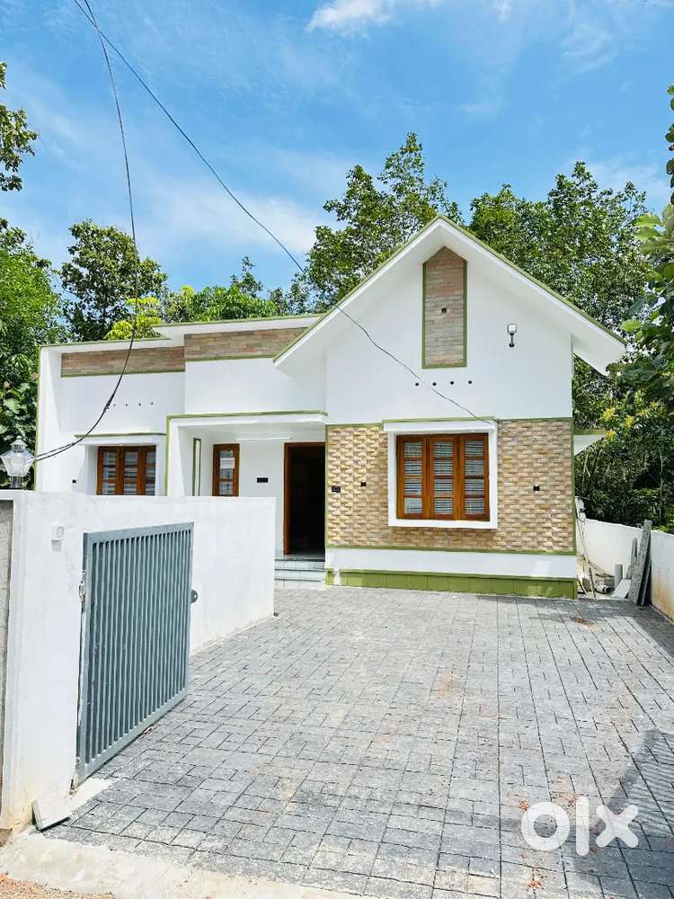 4cent 2bhk Pappanamcode malayam Tvm