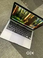 Macbook pro 2020  Touchbar  A2251  i7  32GB  512GB  Warranty
