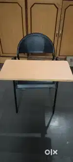 Study table  sell for 10 peace