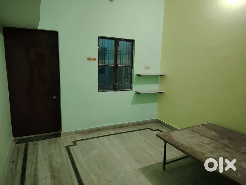 1 Room 1 Kitchen 1 Latrin Bathroom for rent in Main Mohabra Market
