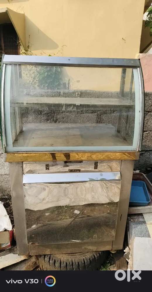 Snacks counter
