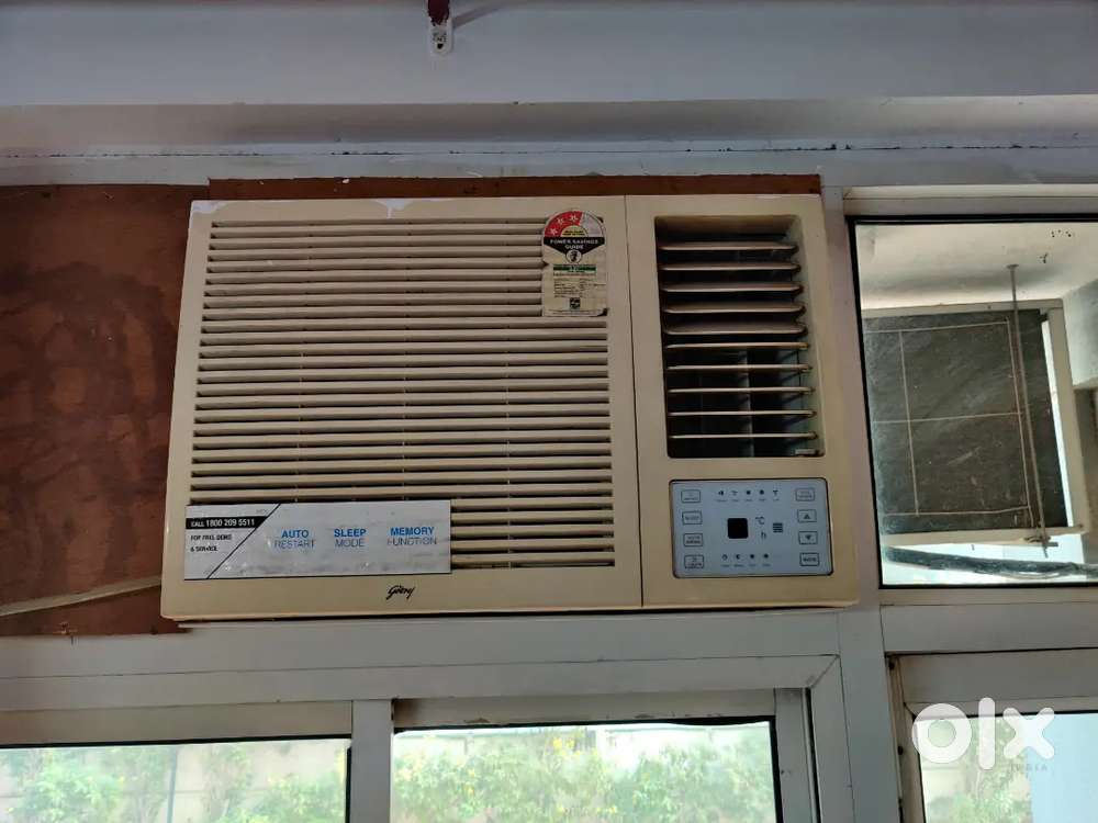 1.5 ton Godrej window AC in good condition fully functional on sale