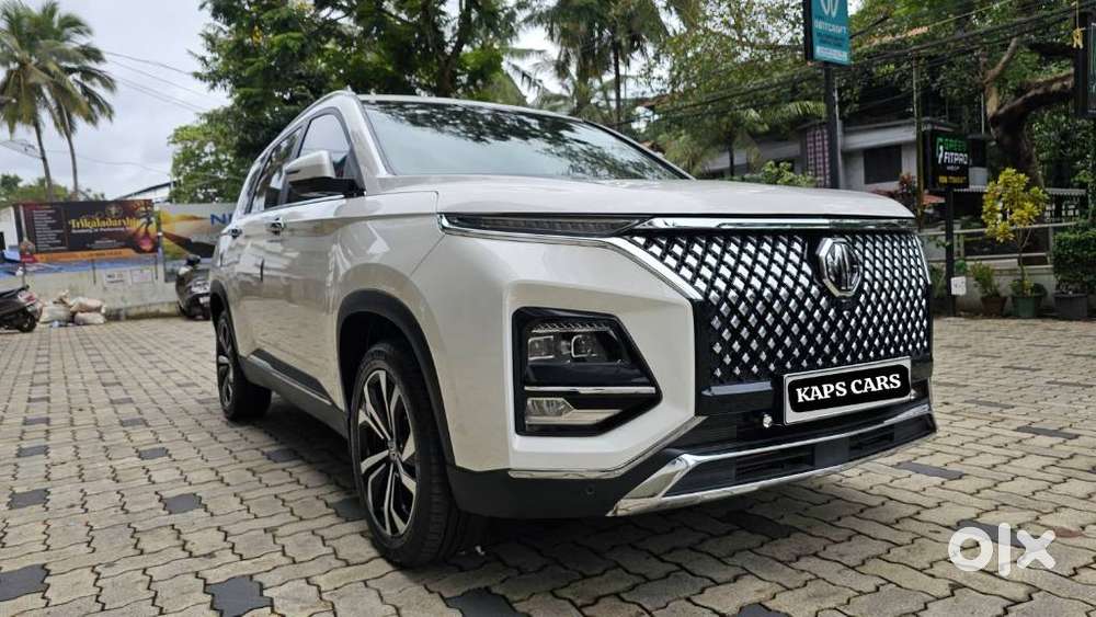 MG Hector Plus Sharp Pro 1.5 Turbo Petrol CVT 6 STR, 2024, Petrol