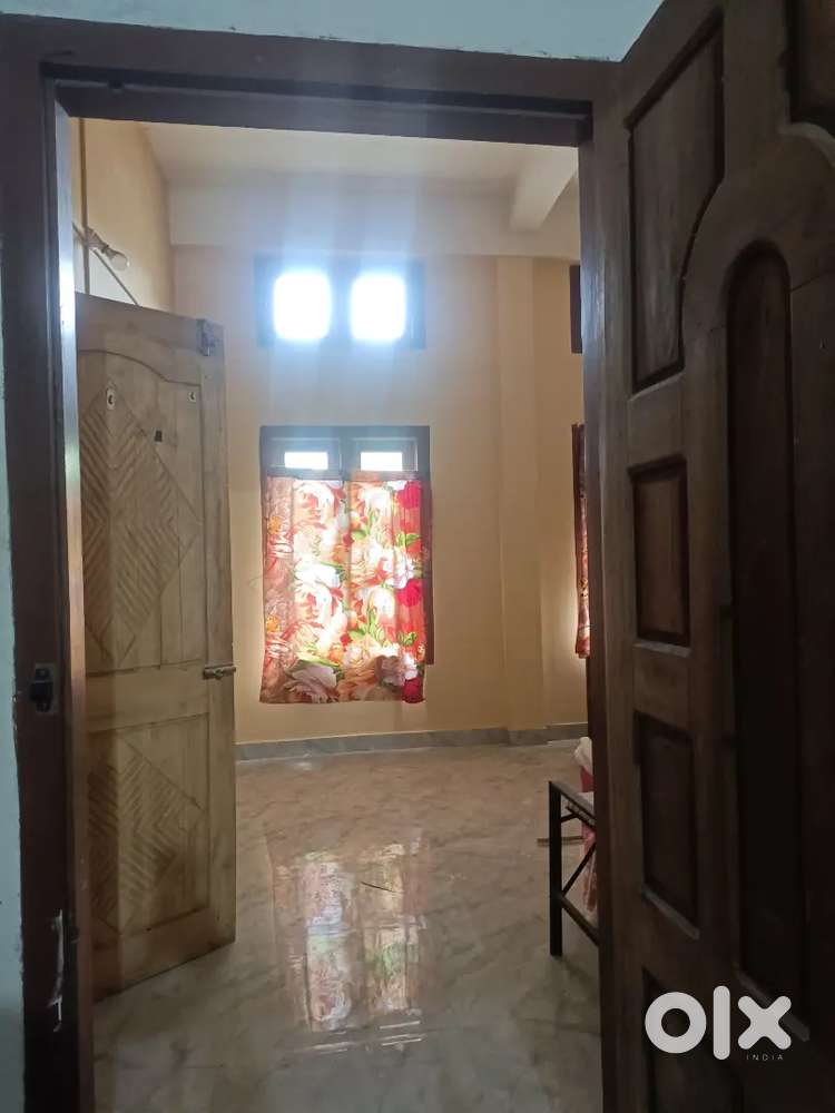 Room for rent for female and couples 1RK