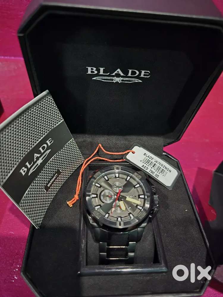 Blade watch