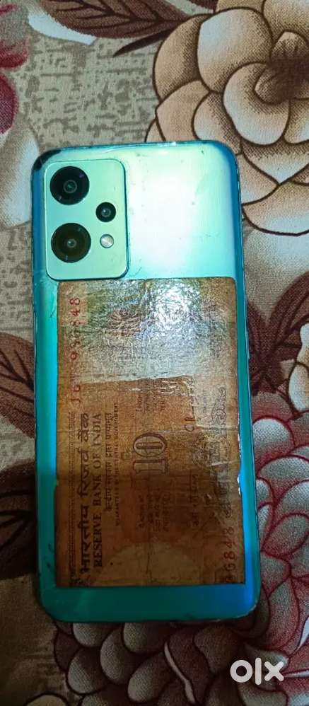 Nord ce 2 liye 5g.   Ok phone hai Good condition