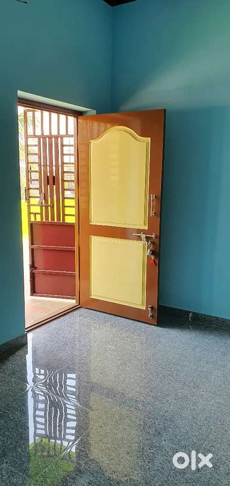 For rent  ,double bedroom, attached bathroom, and outside for guest