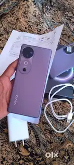 Vivo.     V40.         Pro