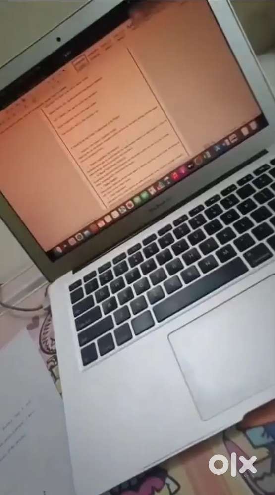 MacBook Air i3