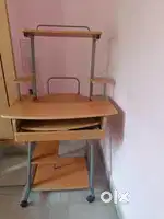 Desktop Table