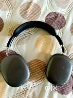 P9 Wireless Headphone (Broken Headband, Working Sound)