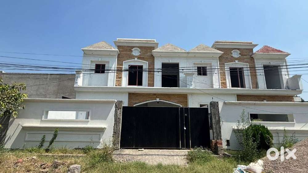 New 4BHK {13 Marla} Villa With 30ft Wide Road For Sale In Jalandhar!!