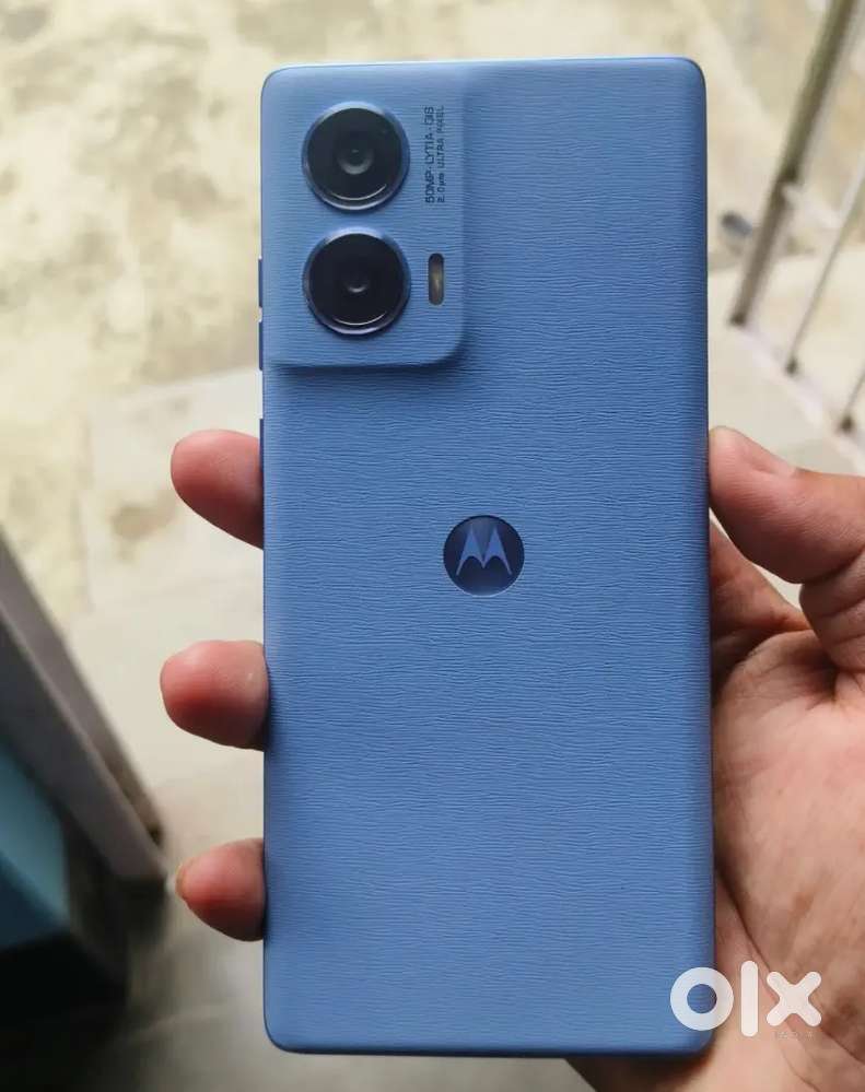 Moto g96 2month old