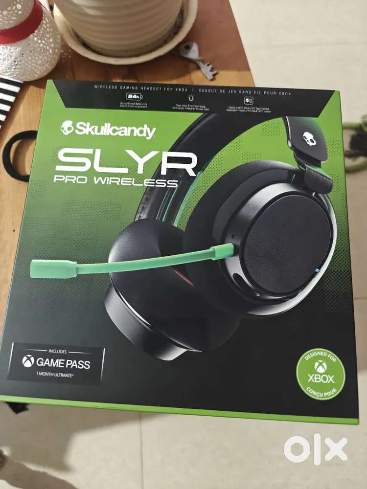 Skullcandy SLYR PRO multiplatform wireless gaming headphone