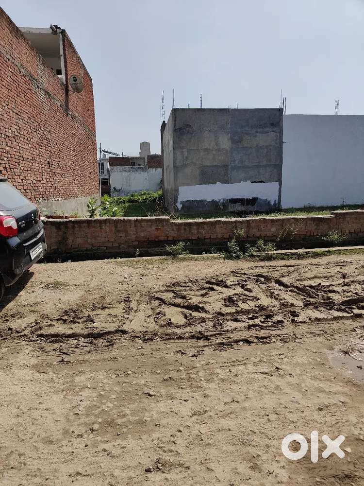 Iffco colony near badaun road Bareilly walking distance main highway