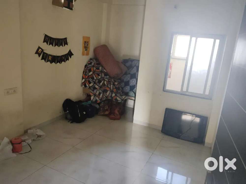 1 boy Roommate  need