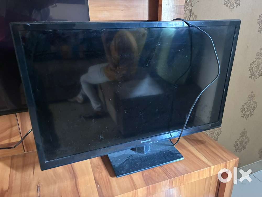 TV HD Ready LED TV for sale @ 8000
