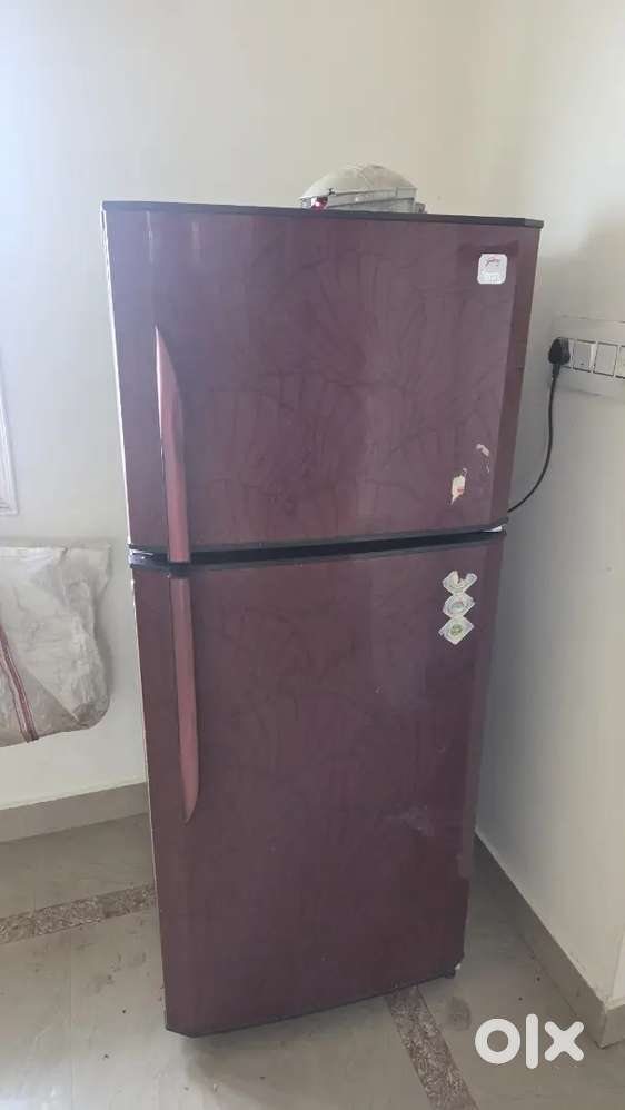 2 door fridge with regulator