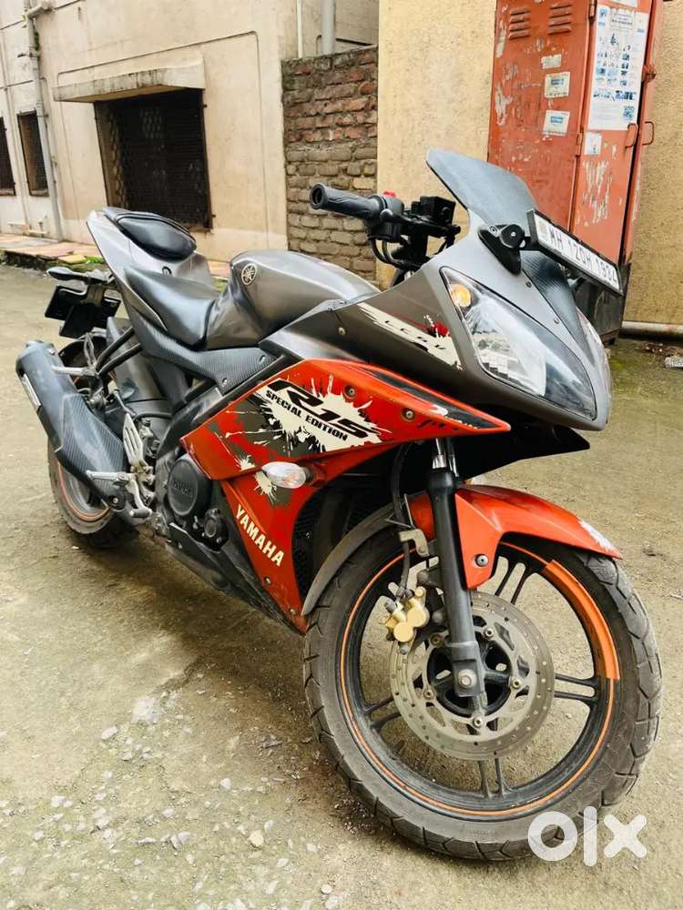 YAMAHA R15 V2 2018