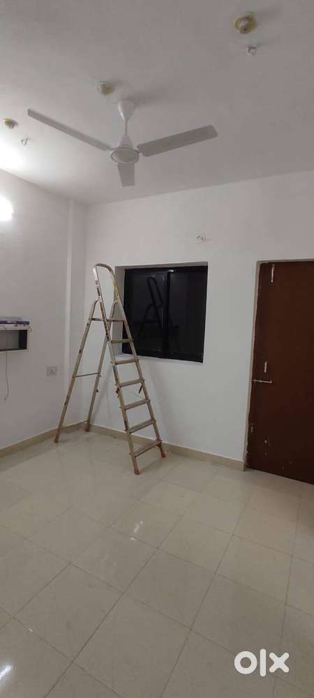 1 bhk for rent Near Thivim Railway Station