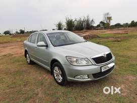 Skoda Laura 1.9 TDI AT Ambiente, 2009, Diesel