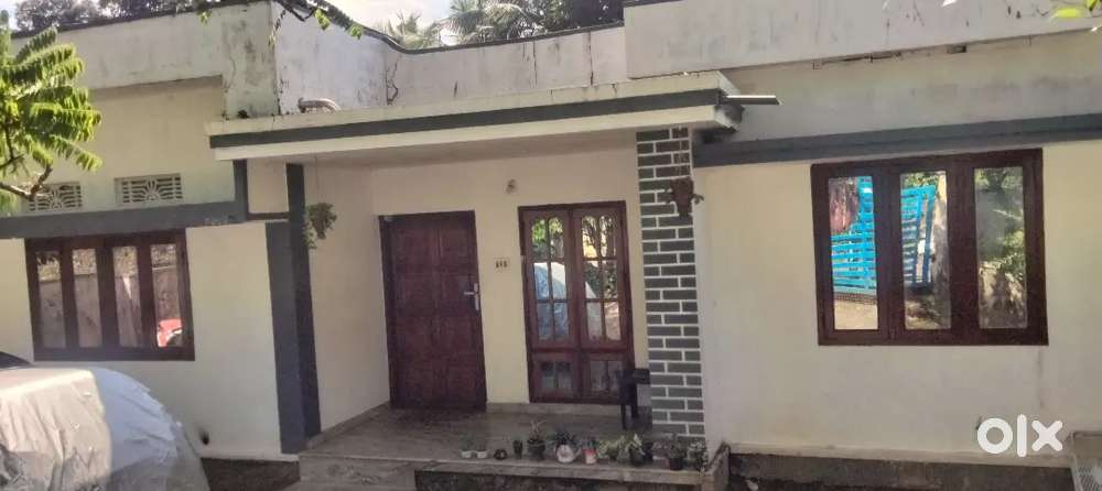 32 lakhs for house with 6 cent plot