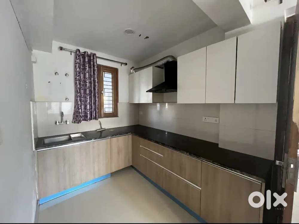 SEMI FURNISHED APARTMENT AVAILABLE FOR RENT