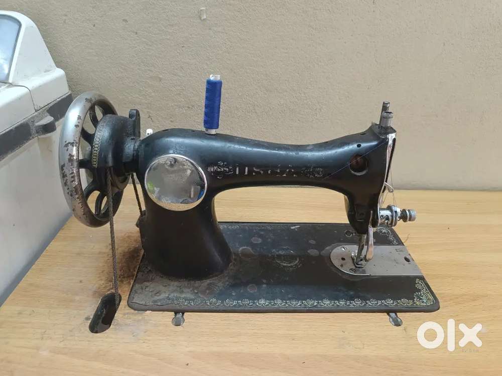 Tailoring machine Usha company