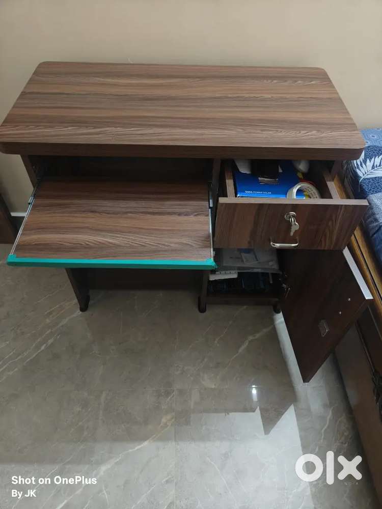 Computer Table