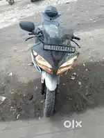 Yamaha R15
